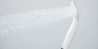 「ニトリで買ったシャワーヘッドで肌がきれいに」？ 話題のツイ主に聞いてみた