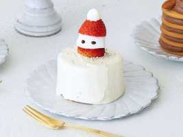 【ビスケットでケーキが作れる】重ねるだけ！『ミニショートケーキ』のレシピ【クリスマスにぴったり】