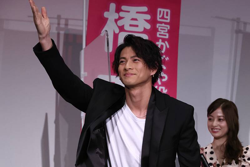 平野紫耀の圧倒的存在感！桜まつりで楽しむ春